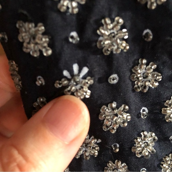 THE HALSEY COLLECTION Large Beaded Vest (vintage) - Picture 8 of 9